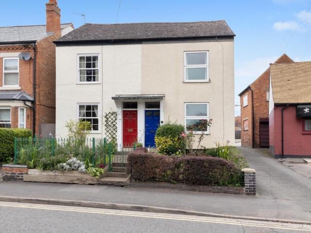 Bransford Road, Worcester WR2 4 bed semi detached house to rent £520 pcm £120 pw