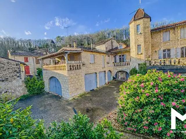 Brantôme en Périgord 24310 Achat / Vente maison 10 pièces t10 au dernier étage terrasse