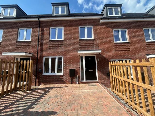 Brass Lane, Birmingham, B1 3 bed house to rent £1,875 pcm £433 pw