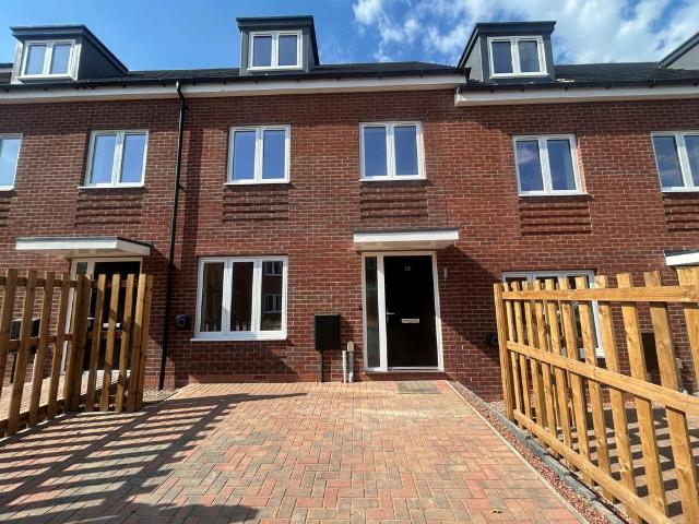 Brass Lane, Birmingham, B1 3 bed house to rent £1,900 pcm £438 pw