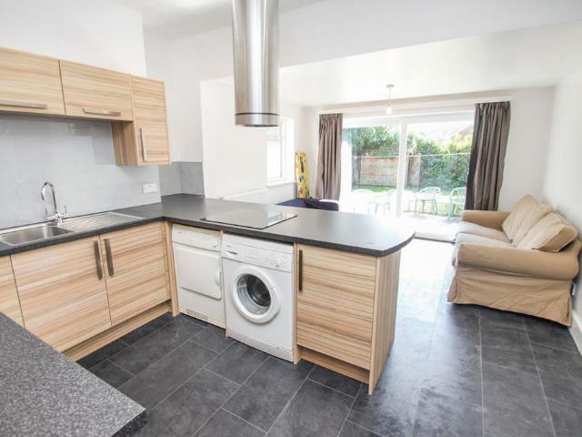Brassey Road, Bournemouth BH9 5 bed property to rent £2,750 pcm £635 pw
