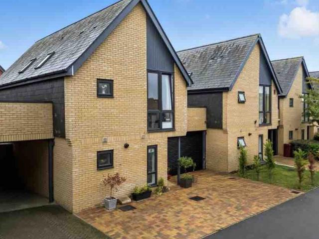 Brassie Wood, Chelmsford CM3, 3 bed detached house to rent, £2,600 pcm | PrimeLocation