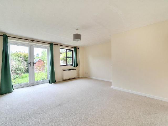 Brassington Gardens, Withington. 3 bed terraced house to rent £1,100 pcm £254 pw