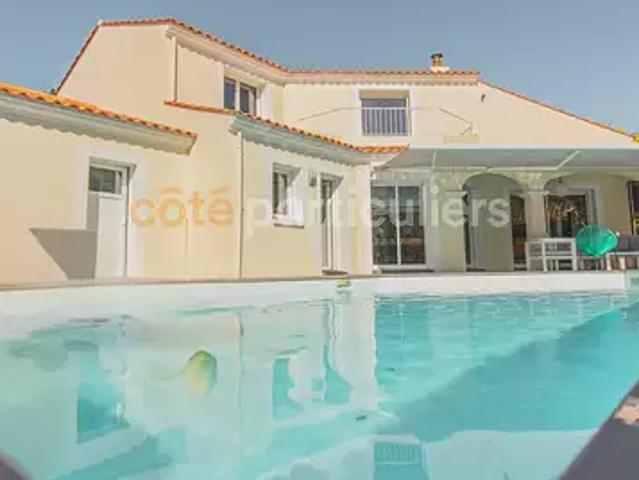 Bretignolles sur Mer 85470 Achat / Vente maison 12 pièces t12 au dernier étage piscine