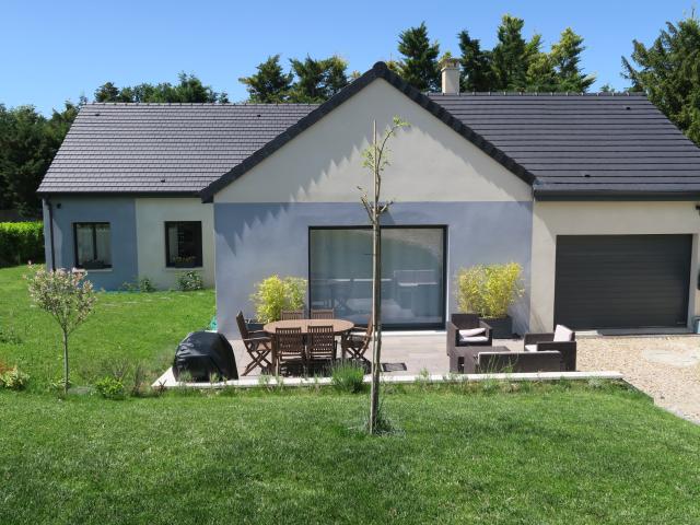 BREVAL 78980 Centre ville / Gare et collège à pieds ! villa de 2022 de plain pied F7 pour 146 m2 habitables