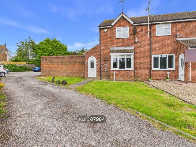 Brevere Road, Hull HU12, 2 bed end terrace house to rent, £795 pcm | PrimeLocation