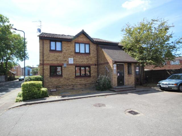 Brewery Close, Sudbury, Middlesex HA0 2 bed flat to rent £1,700 pcm £392 pw
