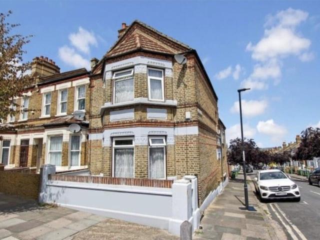 Brewery Road, Plumstead London SE18, 5 bed end terrace house to rent, £3,500 pcm | PrimeLocation
