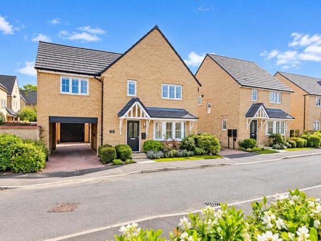 Brewer Avenue, Godmanchester 4 bed detached house to rent £2,250 pcm £519 pw