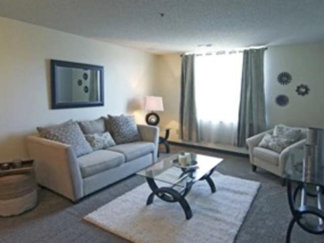 Brewers Point Apartments Studio Apartment for Rent at 1858 N Commerce St, Milwaukee, WI 53212 Brewer's Hill