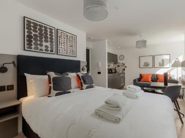 Brewhemia, 1A Market Street, City of Edinburgh, EH1 1DE, United Kingdom | 1 bed apartment for rent #115647481 | Rentberry