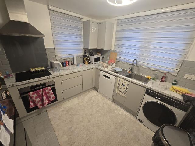 Brewster House, 38 Three Colt Street, London E14, 1 bed flat to rent, £2,000 pcm | PrimeLocation