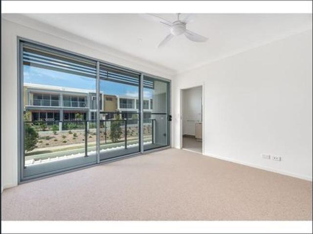 BREAK LEASE $900p/w till 12/12/2026 | Spacious 3 Bedroom Villa in Gorgeous Emerald Lakes!