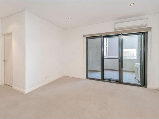 BREAK LEASE 1 Bedroom Apartment Perfect Location