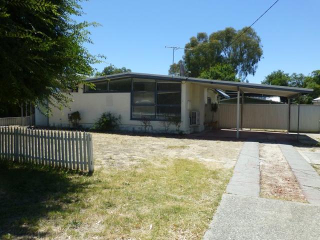 BREAK LEASE Conveniently Located Home â Walk to Everything!