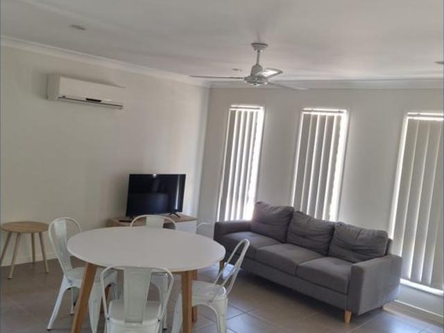 BREAK LEASE – FULLY FURNISHED 3 BEDROOM UNIT