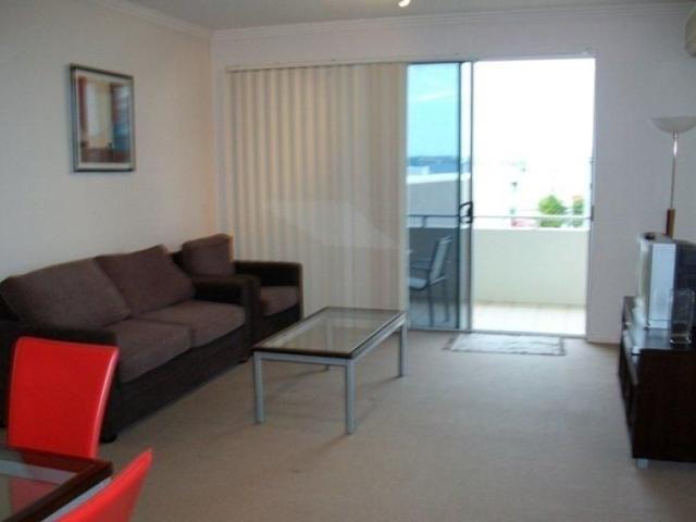 Break Lease In the Heart of Varsity Lakes