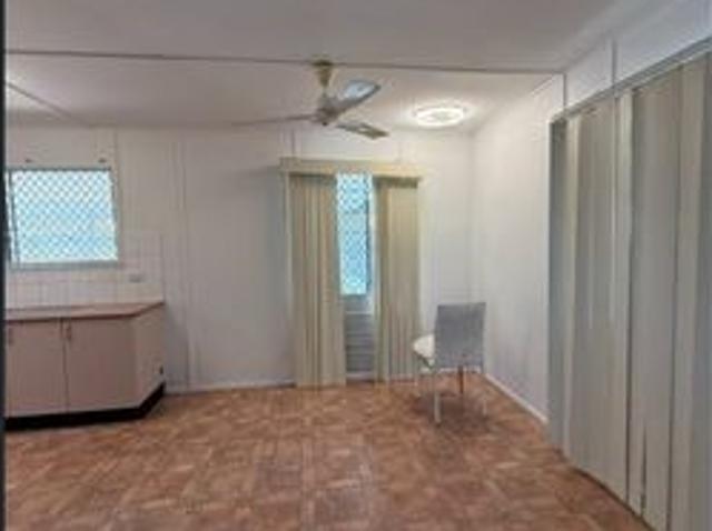 BREAK LEASE Neat & Tidy Highset Family Home in Convenient Vincent Location AVAILABLE NOW!