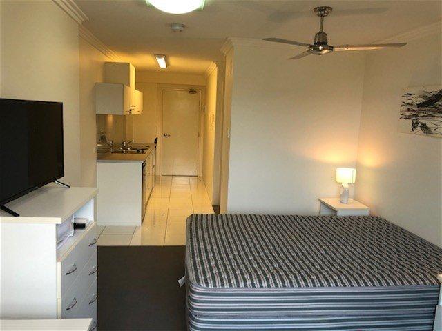 Break Lease Opportunity Fully Furnished Ground Floor Studio with Balcony