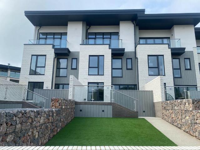 Breakwater Way, Sandown, Isle of. 5 bed townhouse to rent £1,950 pcm £450 pw