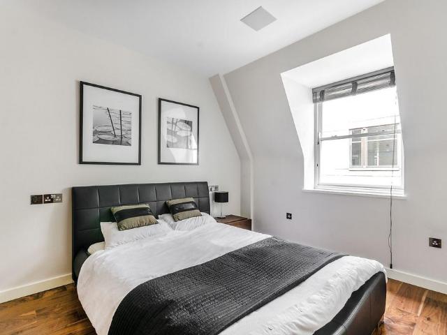 Breams Buildings, Holborn, London, EC4A 1 bed flat to rent £2,925 pcm £675 pw