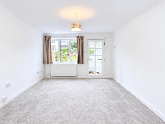 Brean Down Avenue, Henleaze, Bristol, BS9 4JE