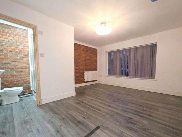 Brearley Street, Handsworth B21, 6 bed detached house to rent, £2,700 pcm | PrimeLocation