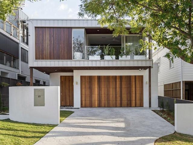 Breathtaking Bayside 3 Storey Showstopper With ROOFTOP and POOL