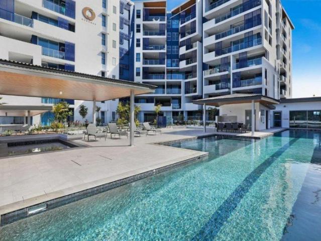 BREATHTAKING BEACHFRONT 3 BEDROOM PENTHOUSE
