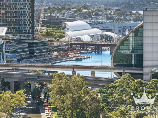 Breathtaking Darling Harbour water and city view apartment with best layout