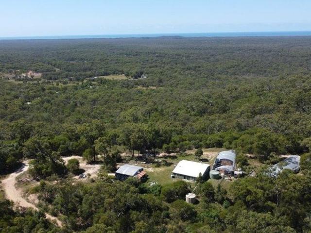 BREATHTAKING OCEAN & MOUNTAIN VIEWS YOUR PRIVATE RIDGE RETREAT