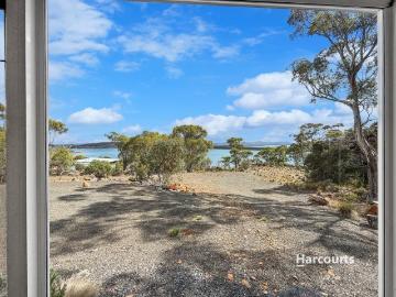 Miena, Meander Valley, Rabbit Island, Latrobe, Cloudy Bay, Kingborough, Tasmania Island