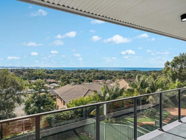 Breathtaking panorama, atop exclusive Transit Hill