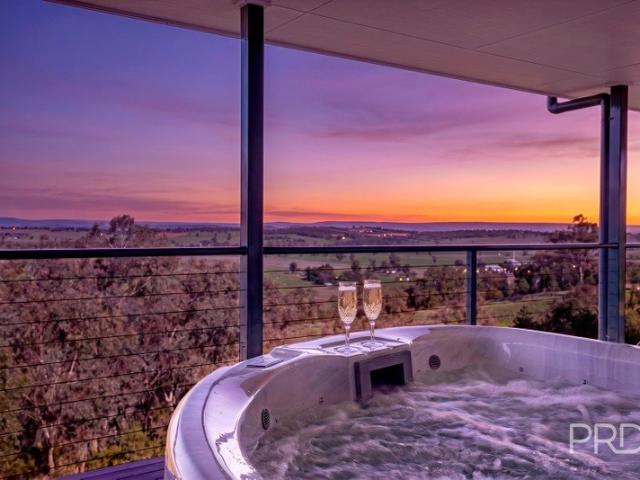 Breathtaking Views, Exceptional Infrastructure & the Ultimate Country Lifestyle