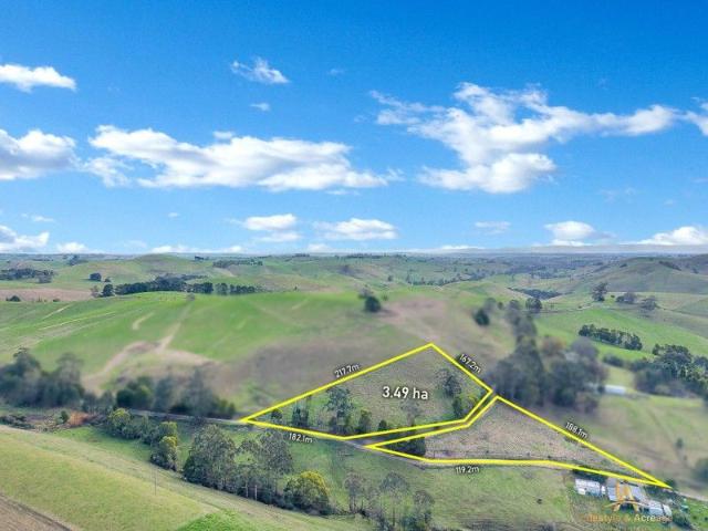 Panoramic Views & Hobby Farm Potential Approx. 9 Acres, Poowong East