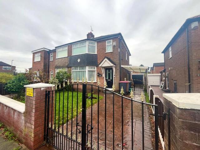 Breck Road, Manchester M30 2 bed house to rent £1,200 pcm £277 pw
