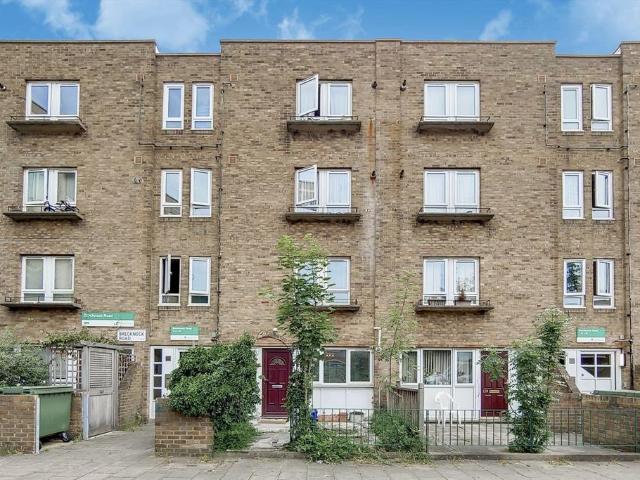 Brecknock Road, London N7 3 bed flat to rent £3,200 pcm £738 pw