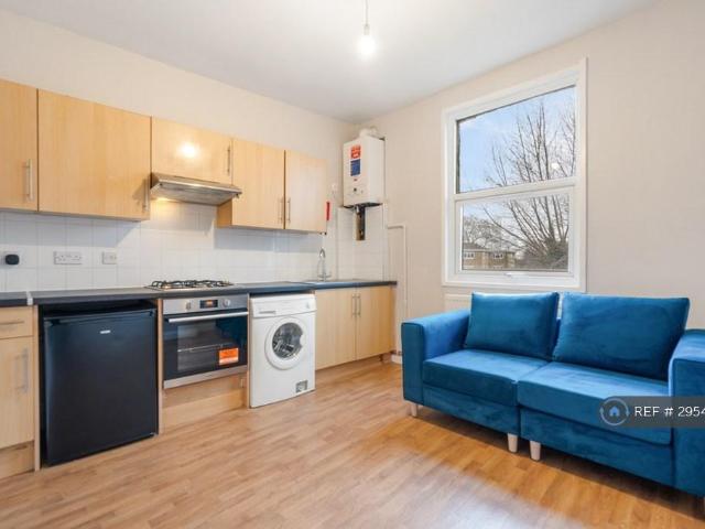 Brecknock Road, London, N7 2 bed flat to rent £1,850 pcm £427 pw