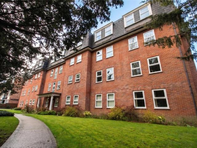 Brechin Court, Reading RG1 2 bed apartment to rent £1,300 pcm £300 pw