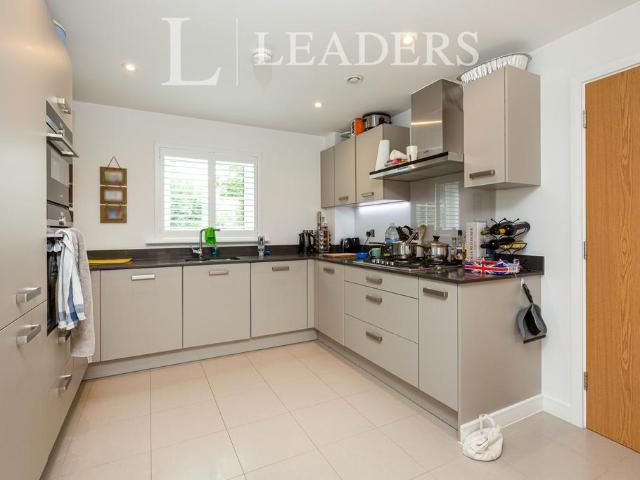 Breething Road, Dunton Green, TN14 4 bed house to rent £3,100 pcm £715 pw