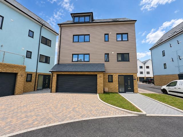Romney Marsh TN29, 4 bed property to rent, £2,000 pcm | PrimeLocation