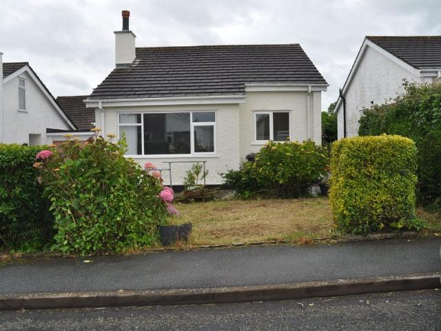Breeze Hill, Benllech, Tyn Y Gongl LL74, 2 bed bungalow to rent, £900 pcm | PrimeLocation