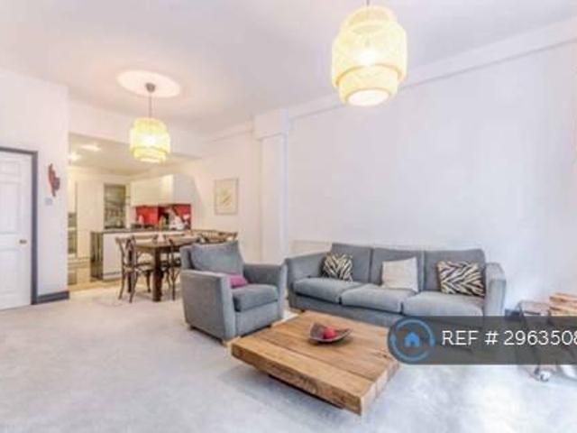 Breezers Court, London, E1W 1 bed flat to rent £2,400 pcm £554 pw