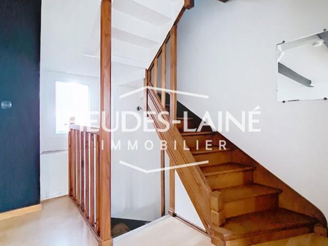 BRÉHAL Appartement triplex à vendre 50290