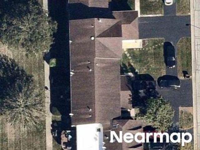 Brementowne Dr