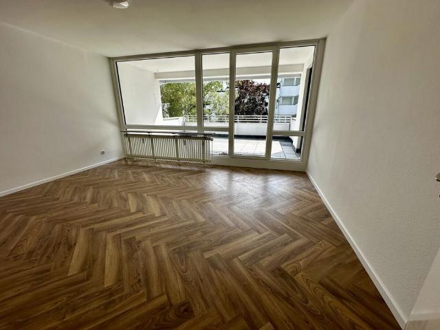 Bremen Horn: Erstbezug nach Modernisierung, 3 Zi. Wohnung, Wellnessbereich, Balkon, TG Stellplatz