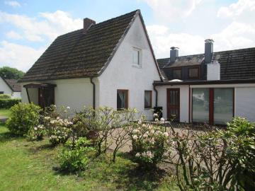 Bremen Osterholz … DHH mit Teilkeller und gr. Garten in ruhiger Lage