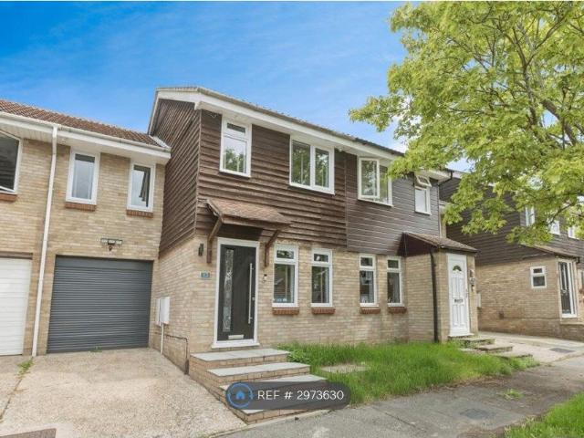 Bremner Close, Swanley BR8, 3 bed terraced house to rent, £1,900 pcm | PrimeLocation