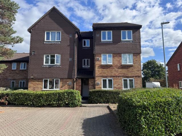 Brendon Close, Harlington, Hayes UB3, 1 bed flat to rent, £1,050 pcm | PrimeLocation
