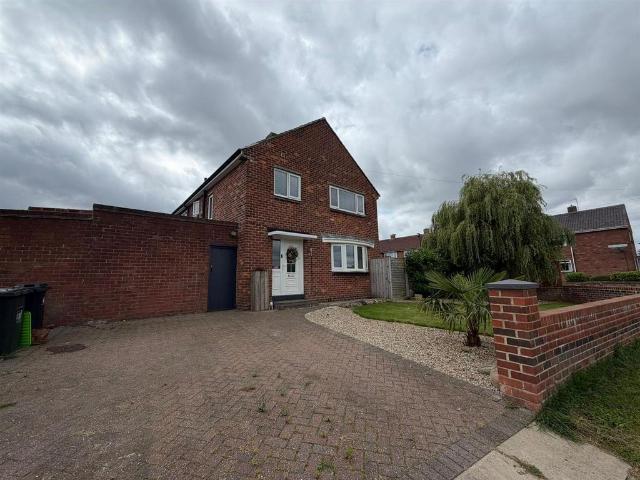 Brenkley Avenue, Newcastle Upon Tyne 3 bed semi detached house to rent £1,200 pcm £277 pw